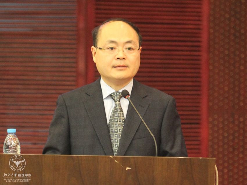 环球网页版党委书记 包迪鸿_副本.jpg