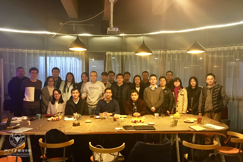 1.18 博士生workshop合影_副本.jpg